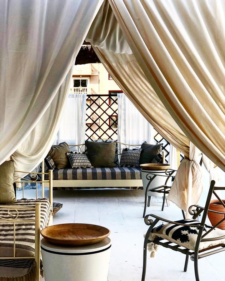 La Dimora Del Casanova B&B Boutique อาลิกันเต ภายนอก รูปภาพ